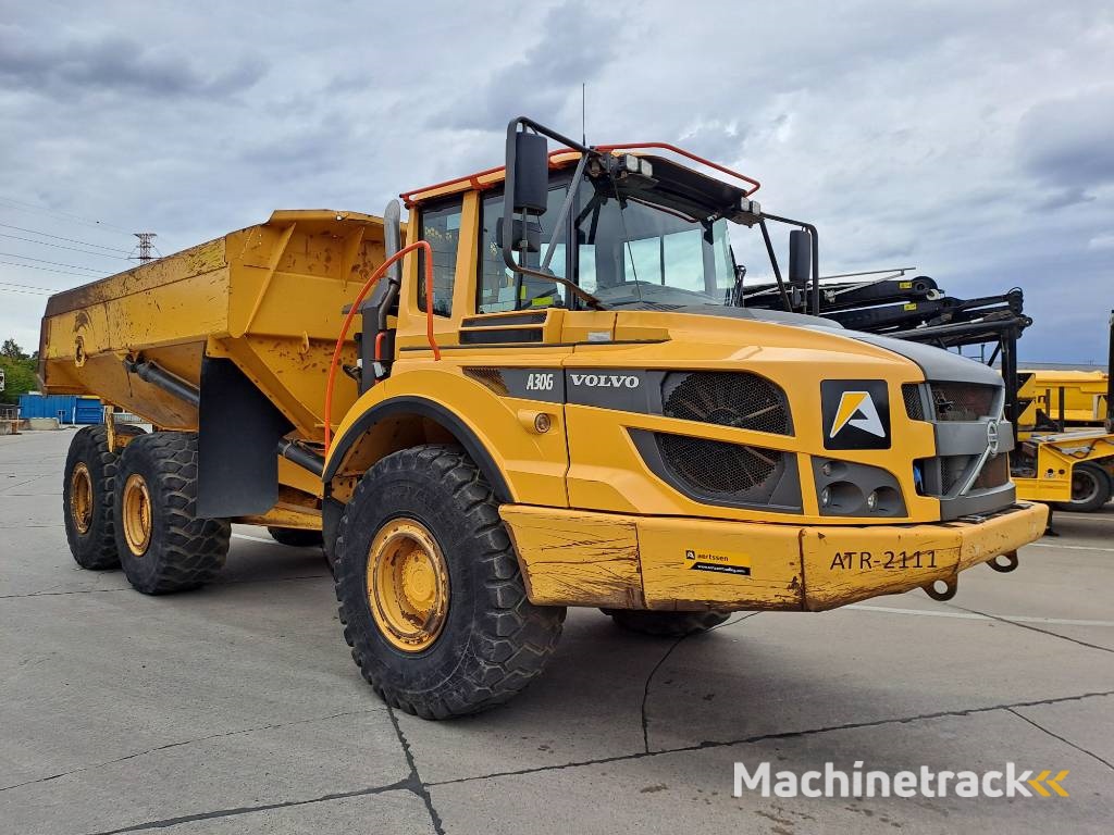 Volvo A30G(2pieces available)