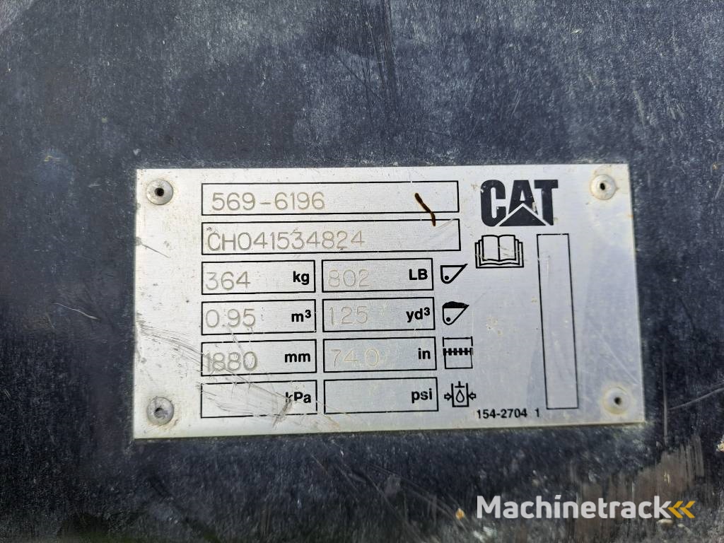 CAT 906 (Bucket+Forks)