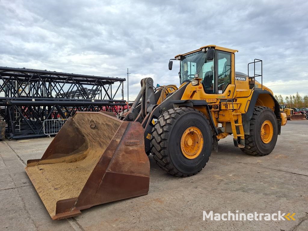 Volvo L 150 H (New Tyres)