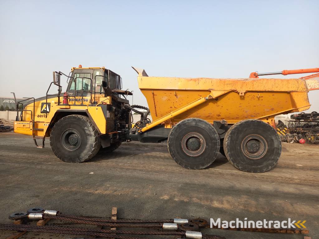 Komatsu HM400-3R (4 pcs available in Abu Dhabi)