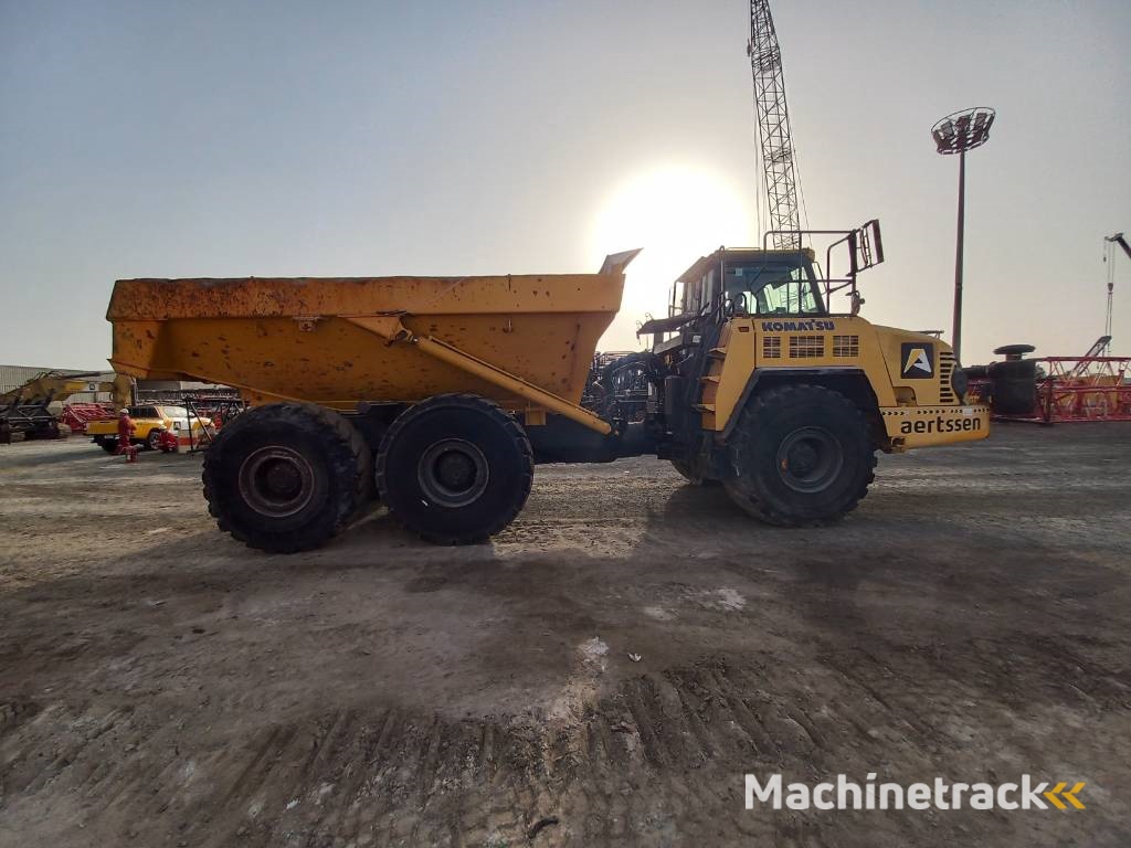 Komatsu HM400-3R (4 pcs available in Abu Dhabi)