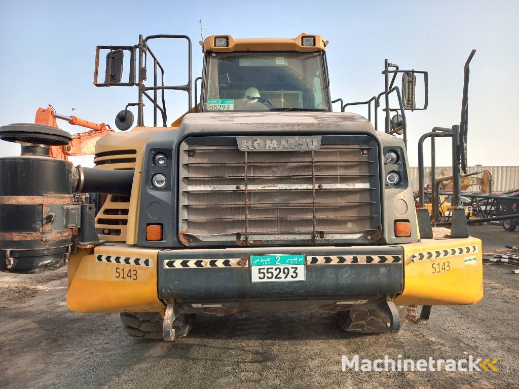 Komatsu HM400-3R (4 pcs available in Abu Dhabi)
