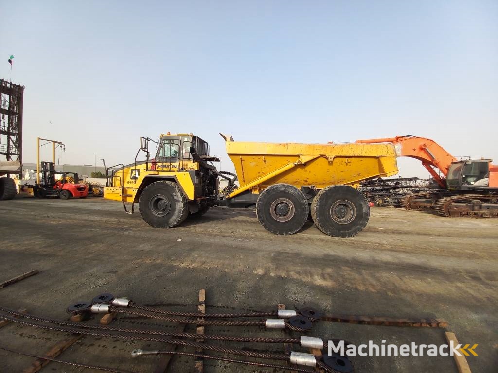 Komatsu HM400-3R (4 pcs available in Abu Dhabi)
