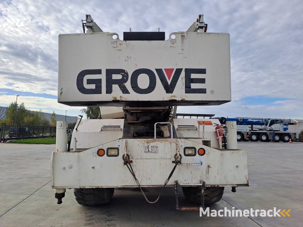 Grove RT890E