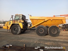 komatsu-hm400-3r-4-pcs-available-in-abu-dhabi
