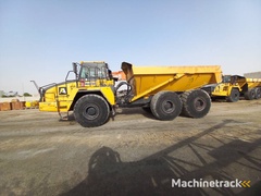 komatsu-hm400-3r-4-pcs-available-in-abu-dhabi