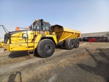 Minituur van Komatsu HM400-3R (4 pcs available in Abu Dhabi)