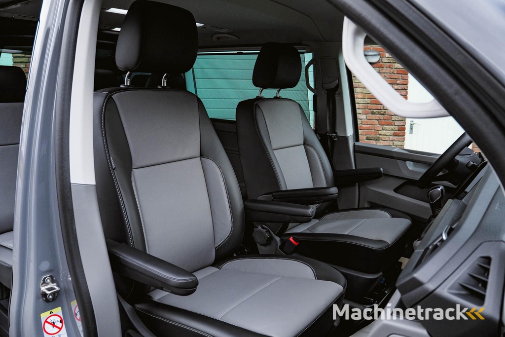 Volkswagen Transporter T6.1 CARAVELLE 2.0 TDI 150 PK DSG L2H1 DUB/CAB A-Klep ACC | LED | Digital Cockpit | Leder | Apple Carplay/Android Auto