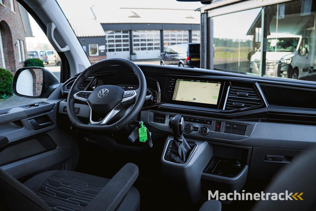 Volkswagen Transporter T6.1 CARAVELLE 2.0 TDI 150 PK DSG L2H1 DUB/CAB A-Deuren ACC | LED | Digital Cockpit | Virtual Cockpit |
