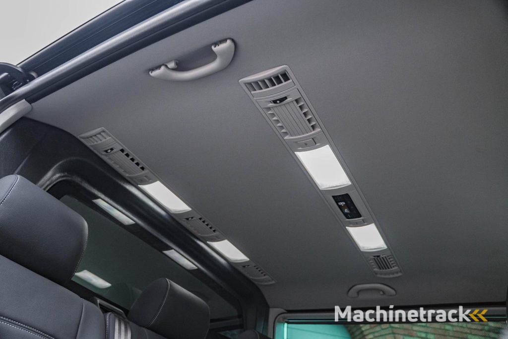 Volkswagen Transporter T6.1 2.0 TDI 204 PK DSG CARAVELLE L2H1 A-KLEP DUB/DUB ACC | LED | Leder | Privacy glass | 2x schuifdeuren