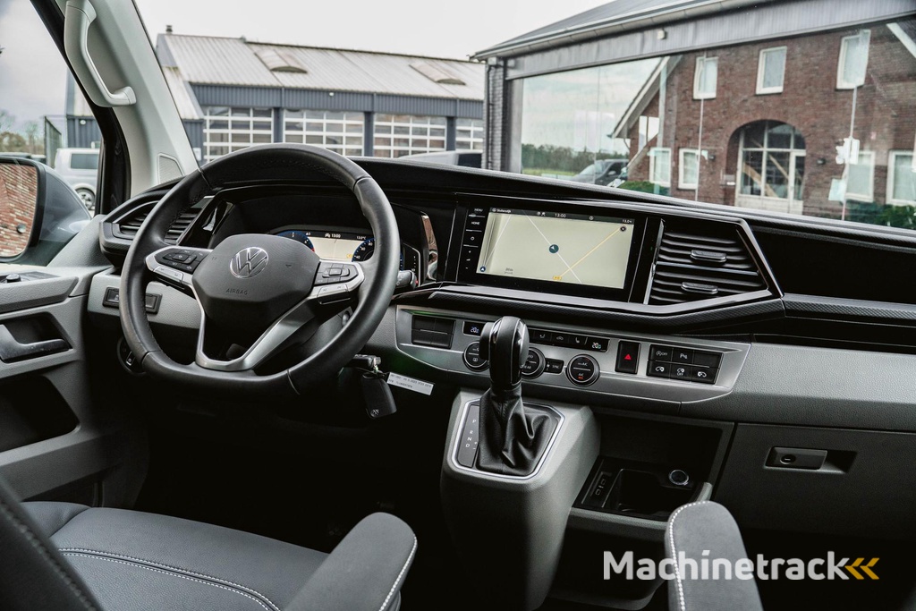 Volkswagen Transporter T6.1 2.0 TDI 204 PK DSG CARAVELLE L2H1 A-KLEP DUB/DUB ACC | LED | Leder | Privacy glass | 2x schuifdeuren