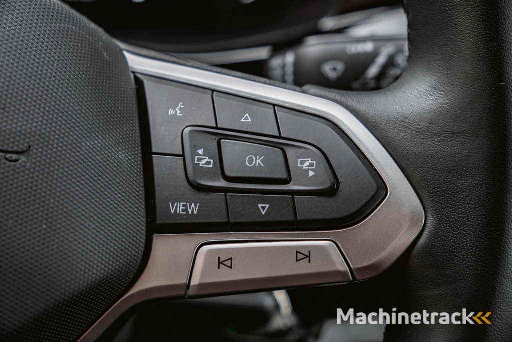 Volkswagen Transporter T6.1 2.0 TDI 204 PK DSG CARAVELLE L2H1 A-KLEP DUB/DUB ACC | LED | Leder | Privacy glass | 2x schuifdeuren