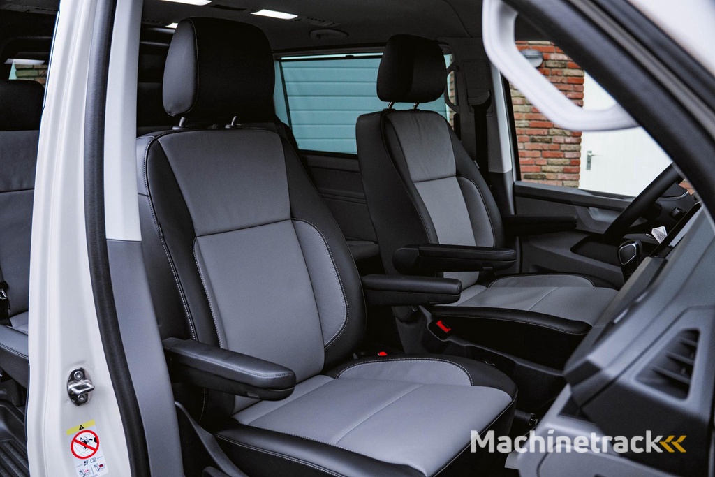 Volkswagen Transporter T6.1 2.0 TDI 150 PK DSG CARAVELLE L2H1 DUB/CAB A-Deuren ACC | LED | Digital Cockpit | Leder | Apple Carplay/Android Auto