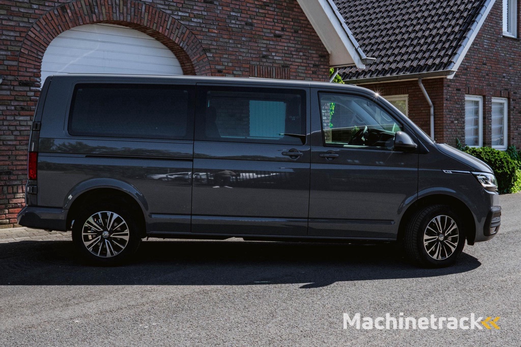 Volkswagen Transporter 2.0 TDI L2H1 150 PK DUB/CAB Caravelle T6.1 150 PK DSG DUB/CAB