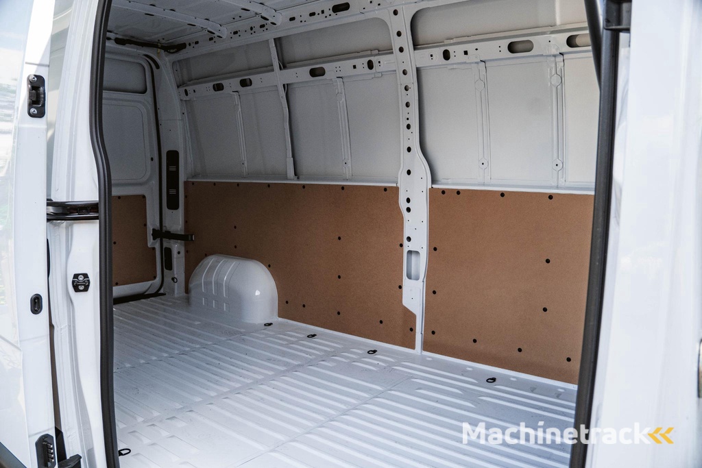 Renault Master 2.3 dCi 135PK L3H2 NAVI CAMERA PDC V+A Renault Master T35 2.3 dCi 135 L3H2 Comfort