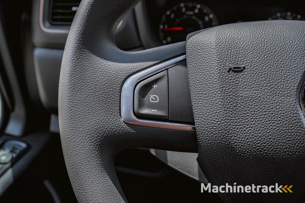 Renault Master 2.3 dCi 135PK L3H2 NAVI CAMERA PDC V+A Renault Master T35 2.3 dCi 135 L3H2 Comfort