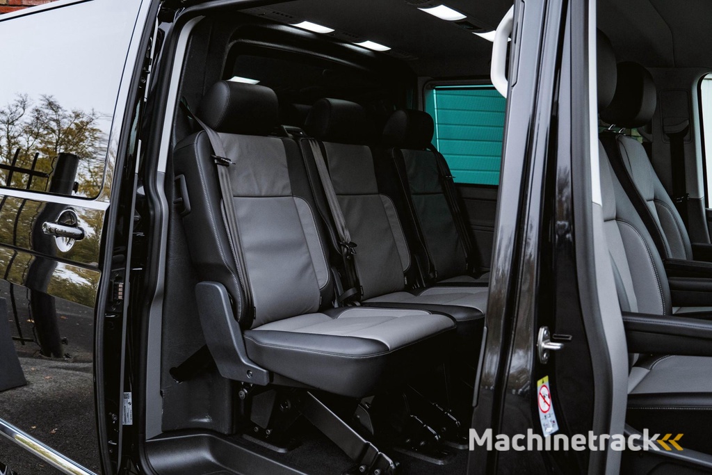 Volkswagen Transporter T6.1 2.0 TDI 204 PK DSG CARAVELLE L2H1 A-KLEP DUB/DUB ACC | LED | Leder | Virtual Cockpit | Privacy glass |