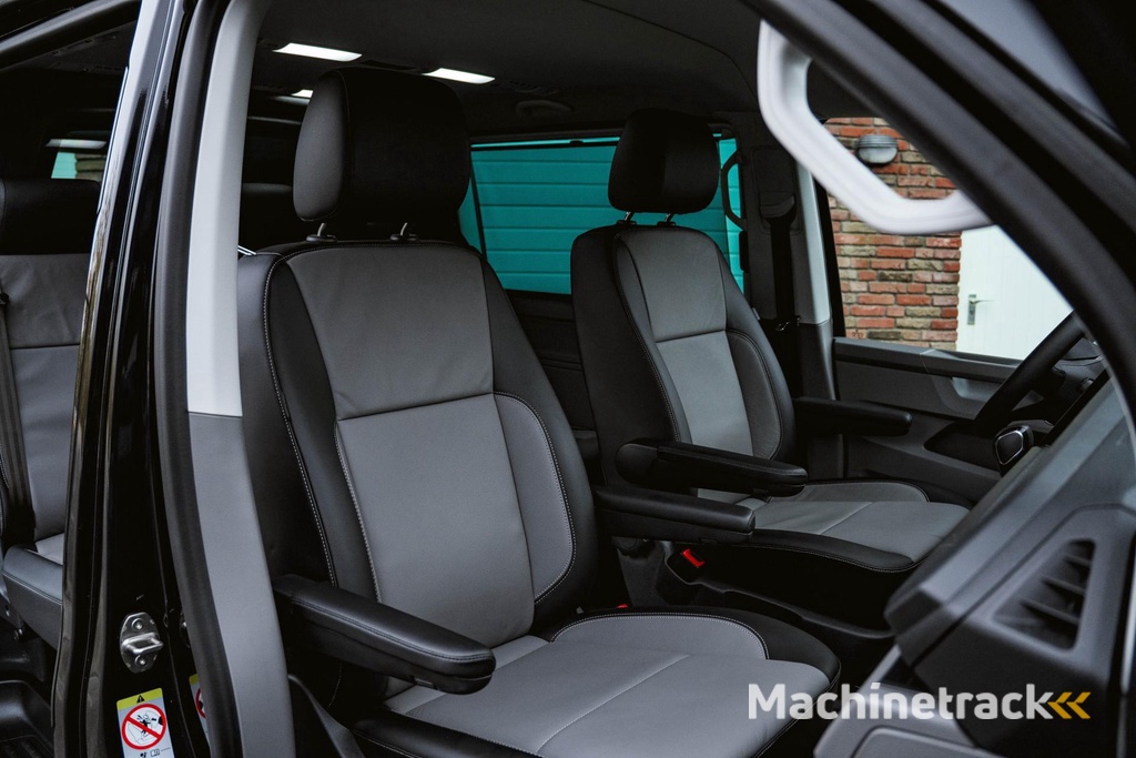Volkswagen Transporter T6.1 2.0 TDI 204 PK DSG CARAVELLE L2H1 A-KLEP DUB/DUB ACC | LED | Leder | Virtual Cockpit | Privacy glass |