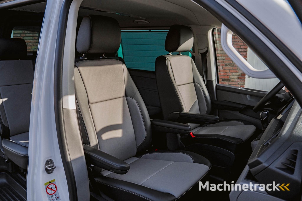 Volkswagen Transporter 2.0 TDI 204 pk L2H1 Highline 2x Elek. Schuifdeur