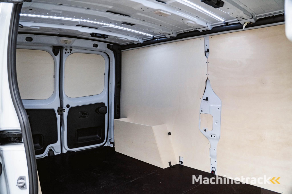 Renault Trafic 2.0 Blue dCi 150 pk L2H1 BPM Vrij, Apple Carplay