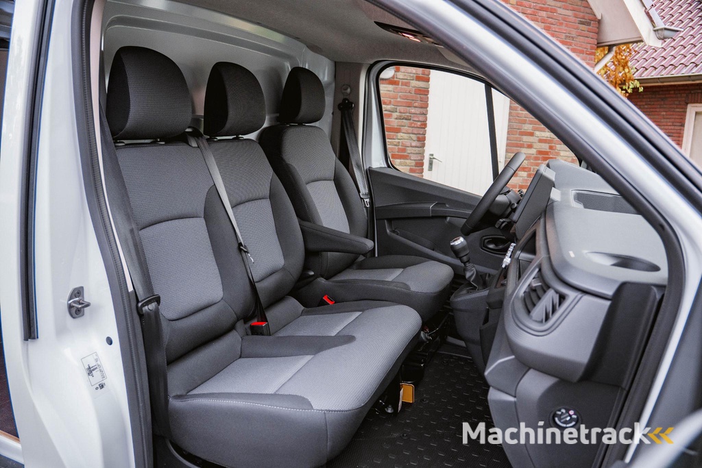 Renault Trafic 2.0 Blue dCi 150 pk L2H1 BPM Vrij, Apple Carplay