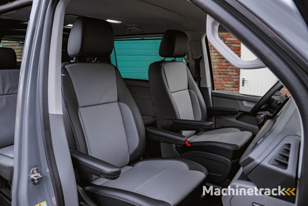 Volkswagen Transporter 2.0 TDI 204PK DSG L2H1 DUB/CAB LED LEDER ACC Volkswagen Transporter 2.0 TDI L2H1 32 DC