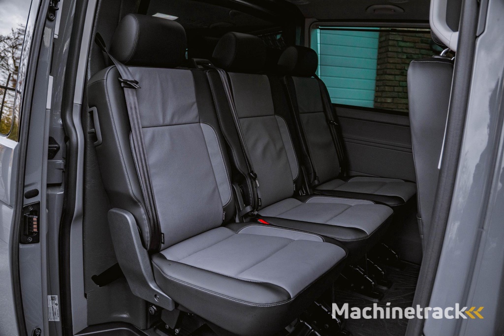 Volkswagen Transporter 2.0 TDI 204PK DSG L2H1 DUB/CAB LED LEDER ACC Volkswagen Transporter 2.0 TDI L2H1 32 DC