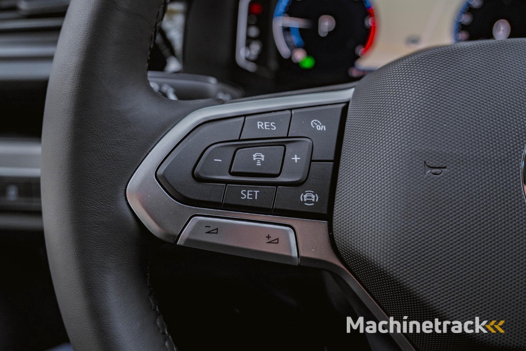 Volkswagen Transporter 2.0 TDI 204PK DSG L2H1 DUB/CAB LED LEDER ACC Volkswagen Transporter 2.0 TDI L2H1 32 DC