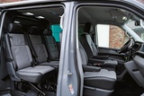 Minituur van Volkswagen Transporter 2.0 TDI 204PK DSG L2H1 DUB/CAB LED LEDER ACC Volkswagen Transporter 2.0 TDI L2H1 32 DC
