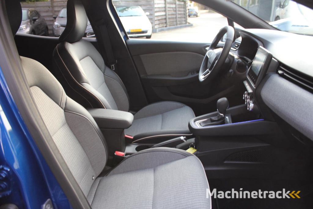 Renault Clio 1.6 E-Tech Full Hybrid 145 techno Automaat