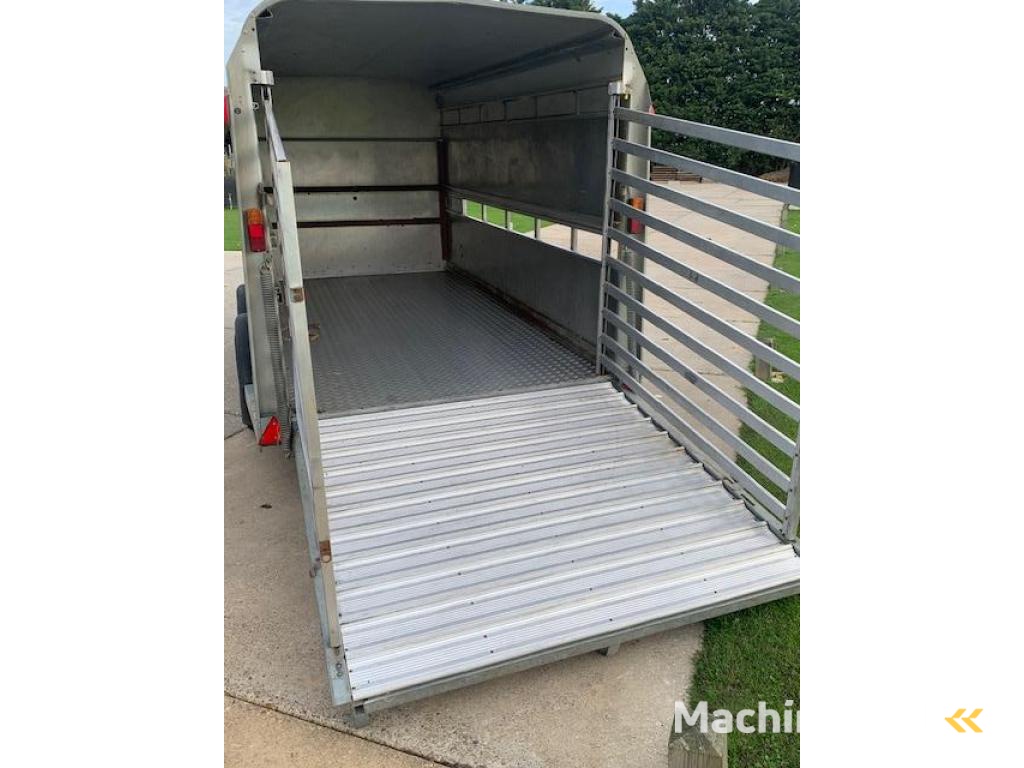 IFOR Williams Trailer TA510G12