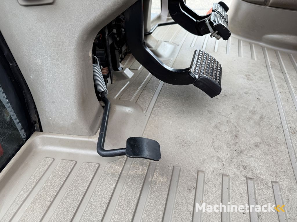 Case IH PUMA 240 CVX Stage V