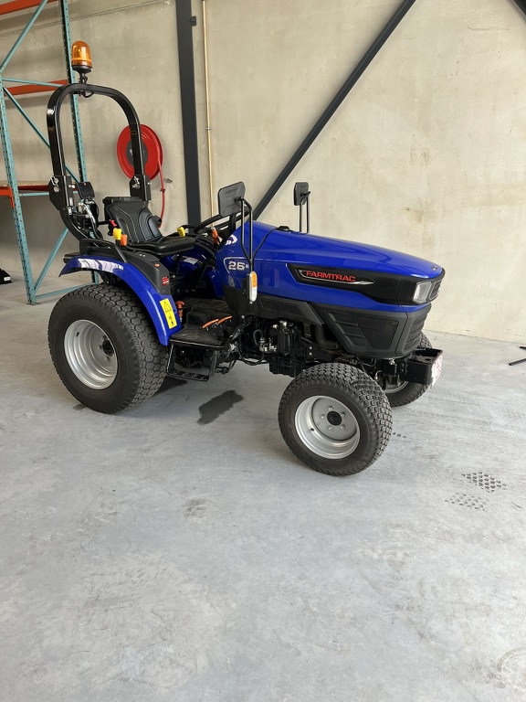 Farmtrac FT26HST DEMO