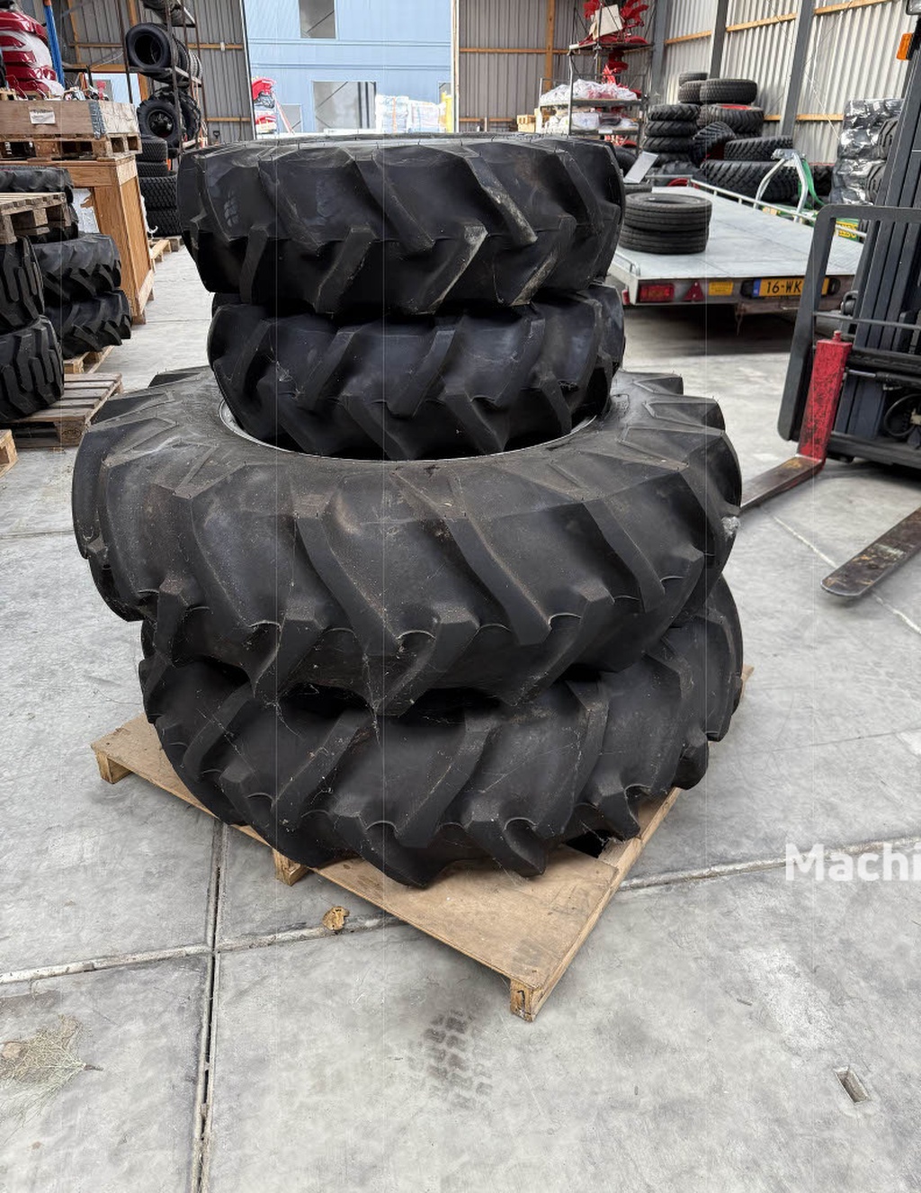 Akker- en gazonbanden voor tuin- en parkmachines + set aanhanger/caravan banden