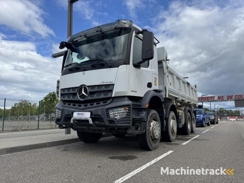 Mercedes Actros