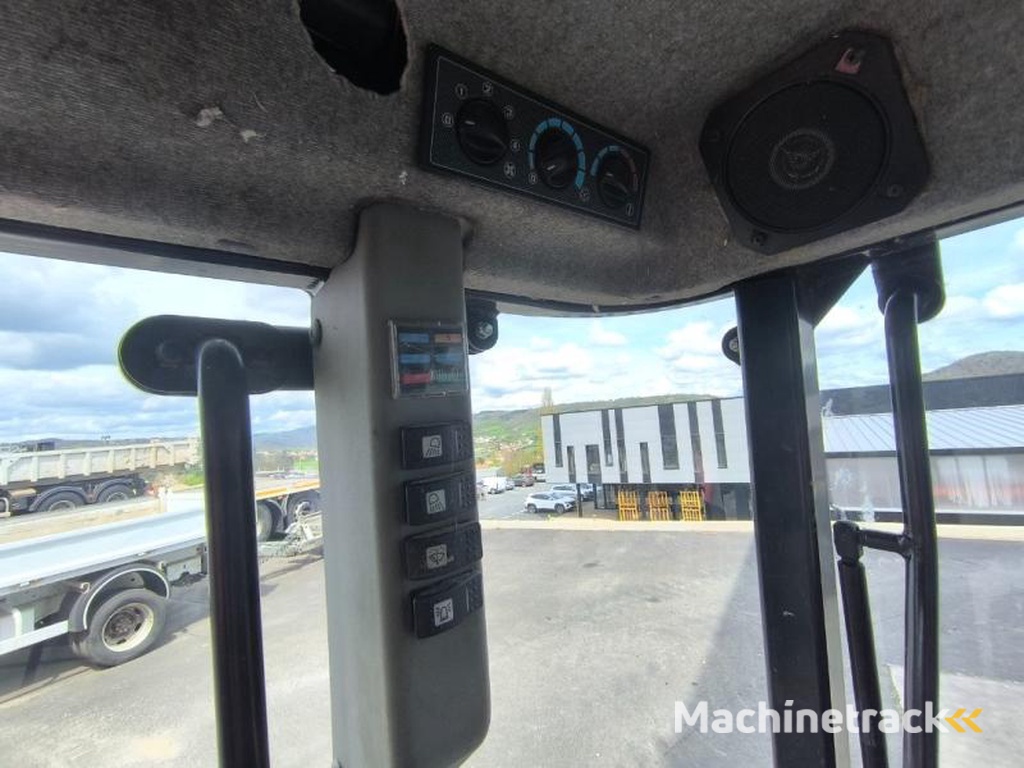 Massey-Ferguson 3640-S-XTRA