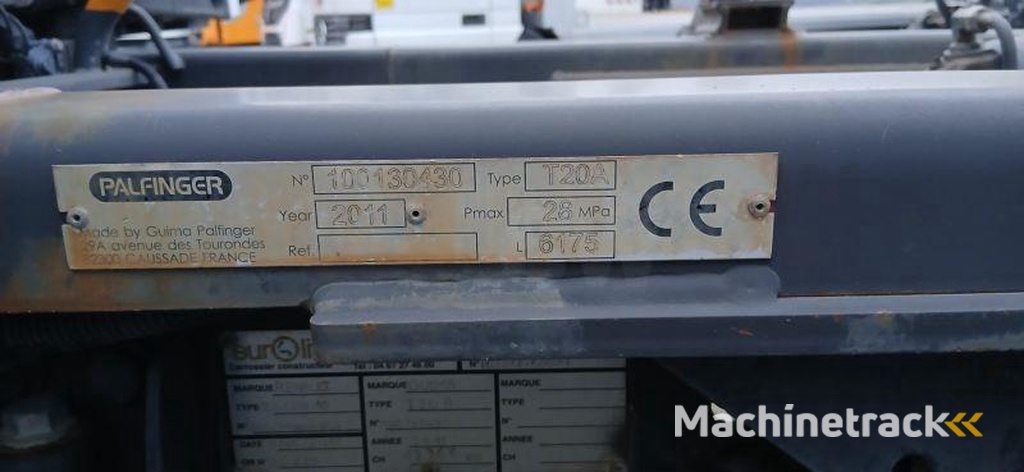 Renault Premium-Lander