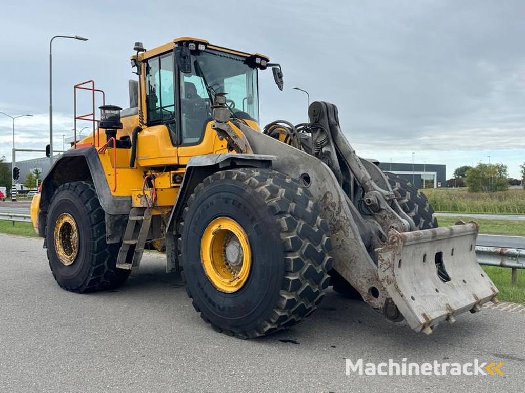 Volvo L220H