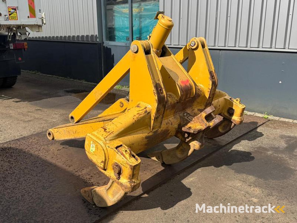 Caterpillar D6R-Ripper