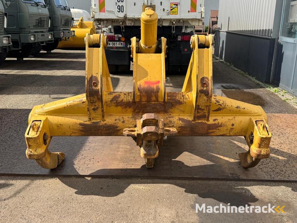 Caterpillar D6R-Ripper