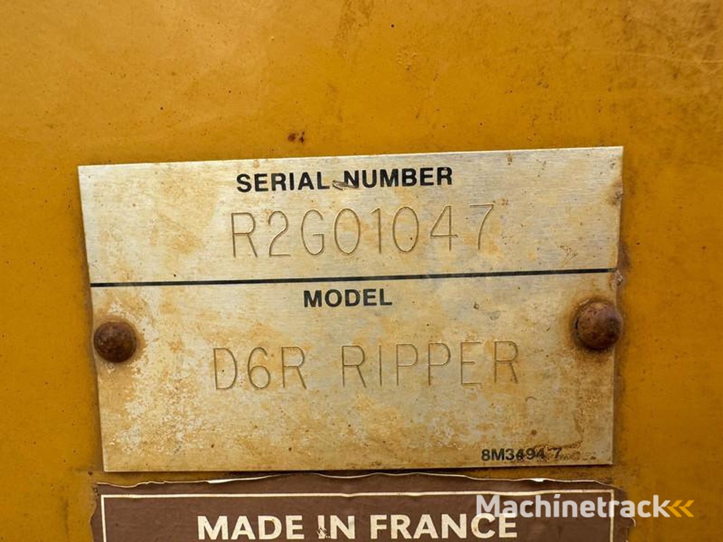 Caterpillar D6R-Ripper