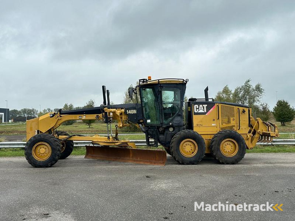 Caterpillar 140M-Ripper-Pushblock