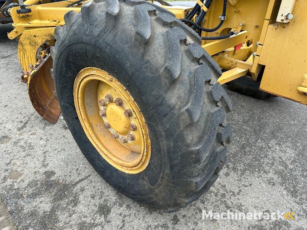 Caterpillar 140M-Ripper-Pushblock