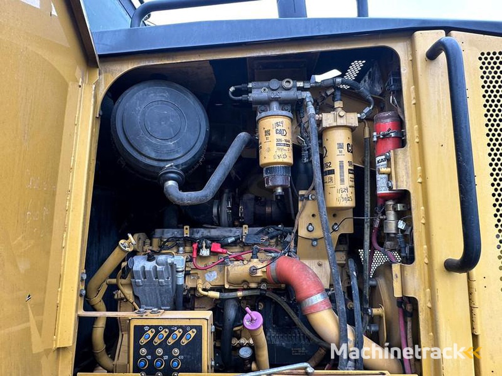 Caterpillar 140M-Ripper-Pushblock