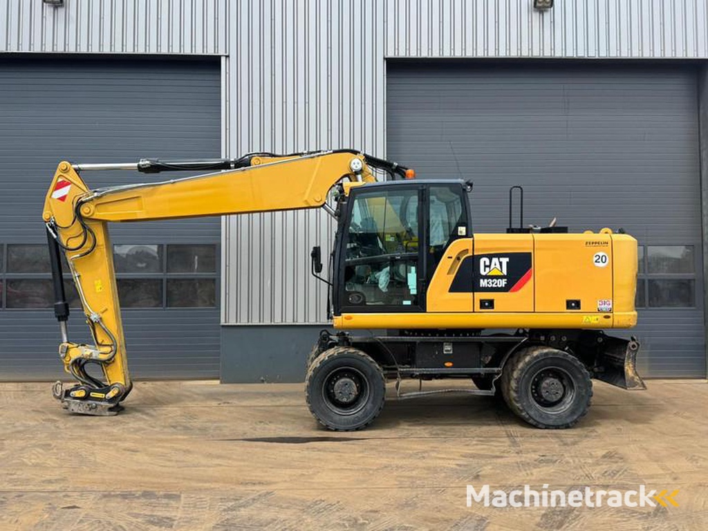 Caterpillar 320