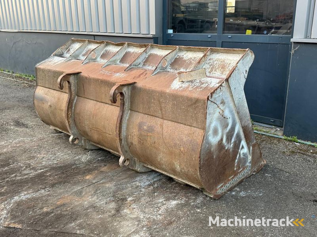 nc WG-2450 Volvo small