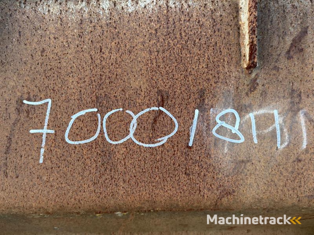 nc WG-2450 Volvo small