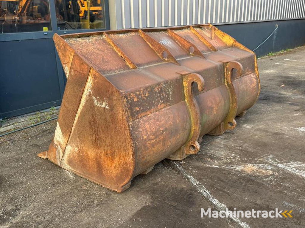 nc WG-2500 Volvo small