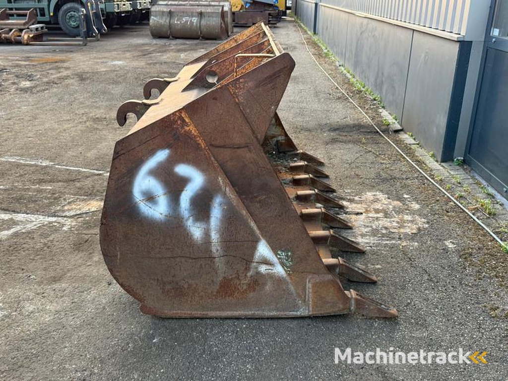 nc WG-2500 Volvo small