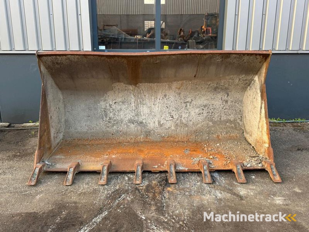 nc WG-2500 Volvo small